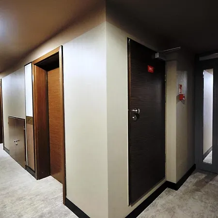 118 W Pieciogwiazdkowym Plaza 200 M Dobruk Prywatny Kolberg