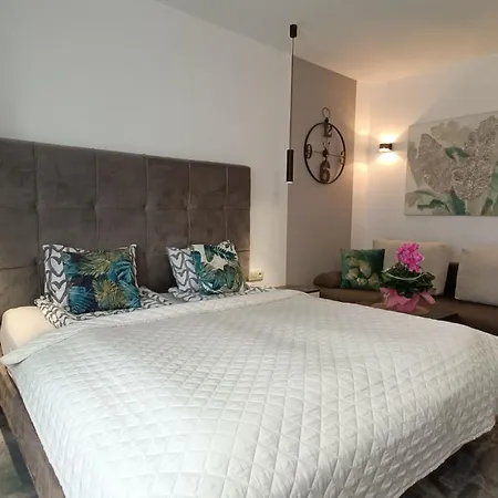 118 W Pieciogwiazdkowym Plaza 200 M Dobruk Prywatny * Kołobrzeg